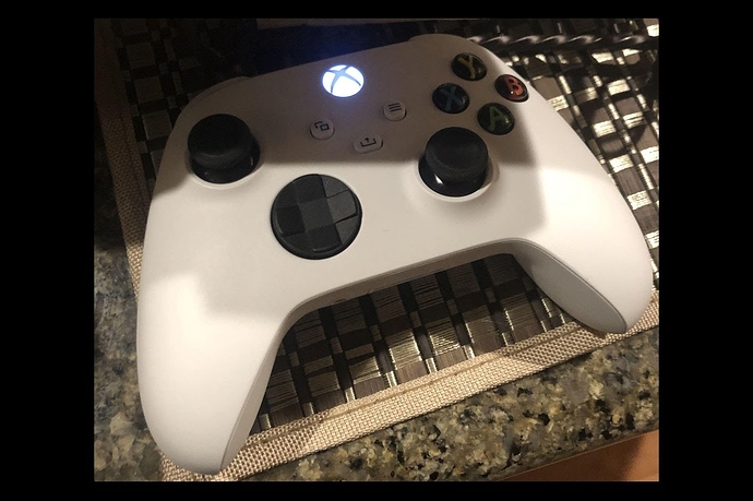 xboxseriesxcontrollerwhite.0